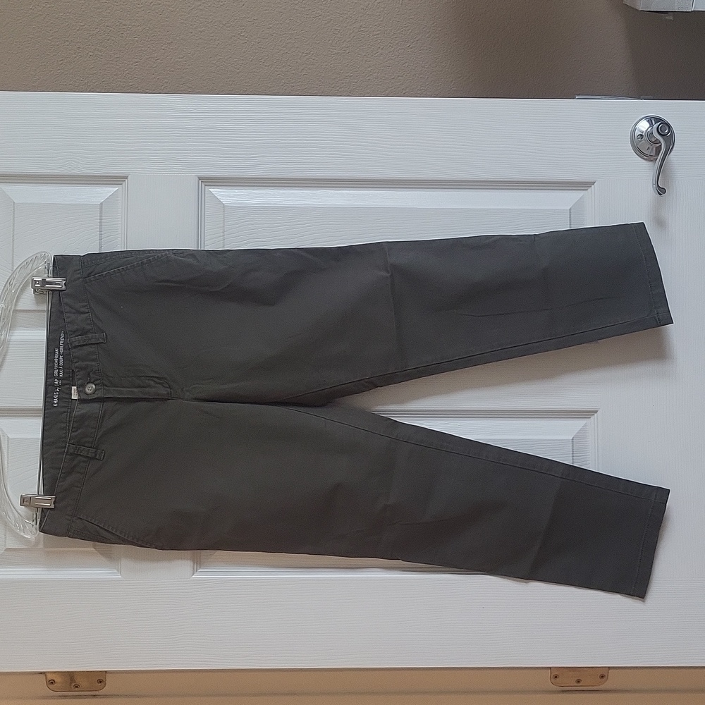 Gap khakis